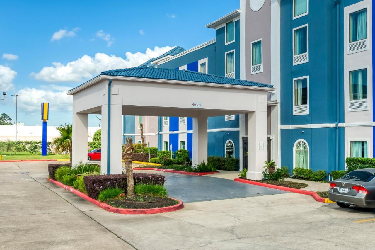 Comfort Inn & Suites Fm1960-Champions Houston Ngoại thất bức ảnh