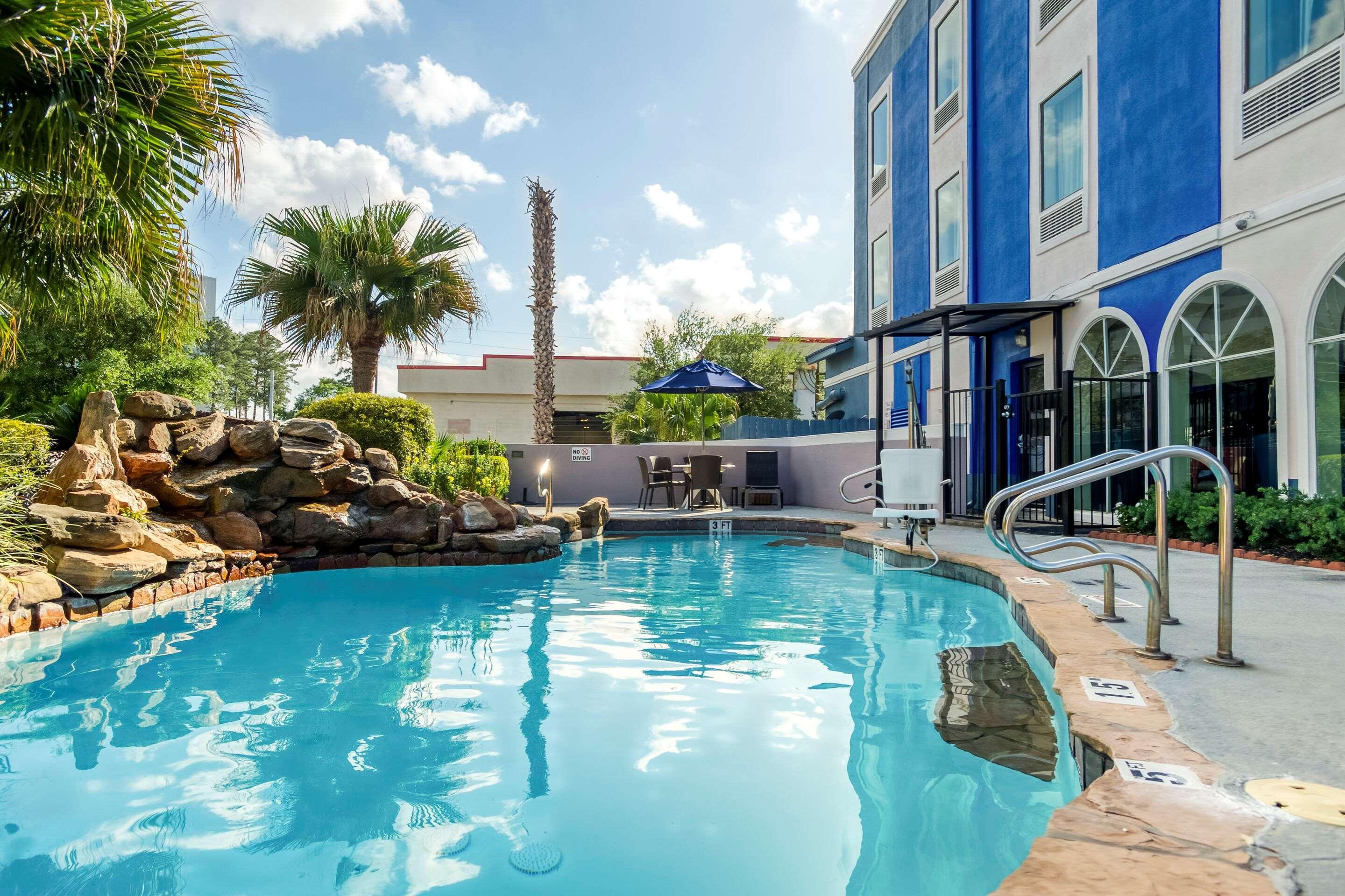 Comfort Inn & Suites Fm1960-Champions Houston Ngoại thất bức ảnh